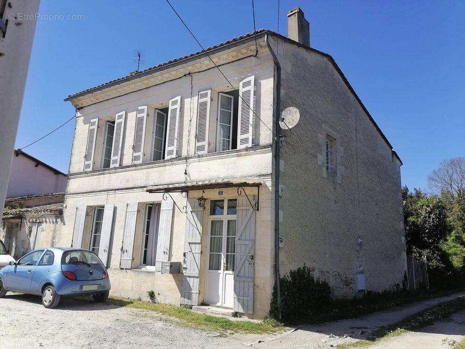 Maison à CUSSAC-FORT-MEDOC