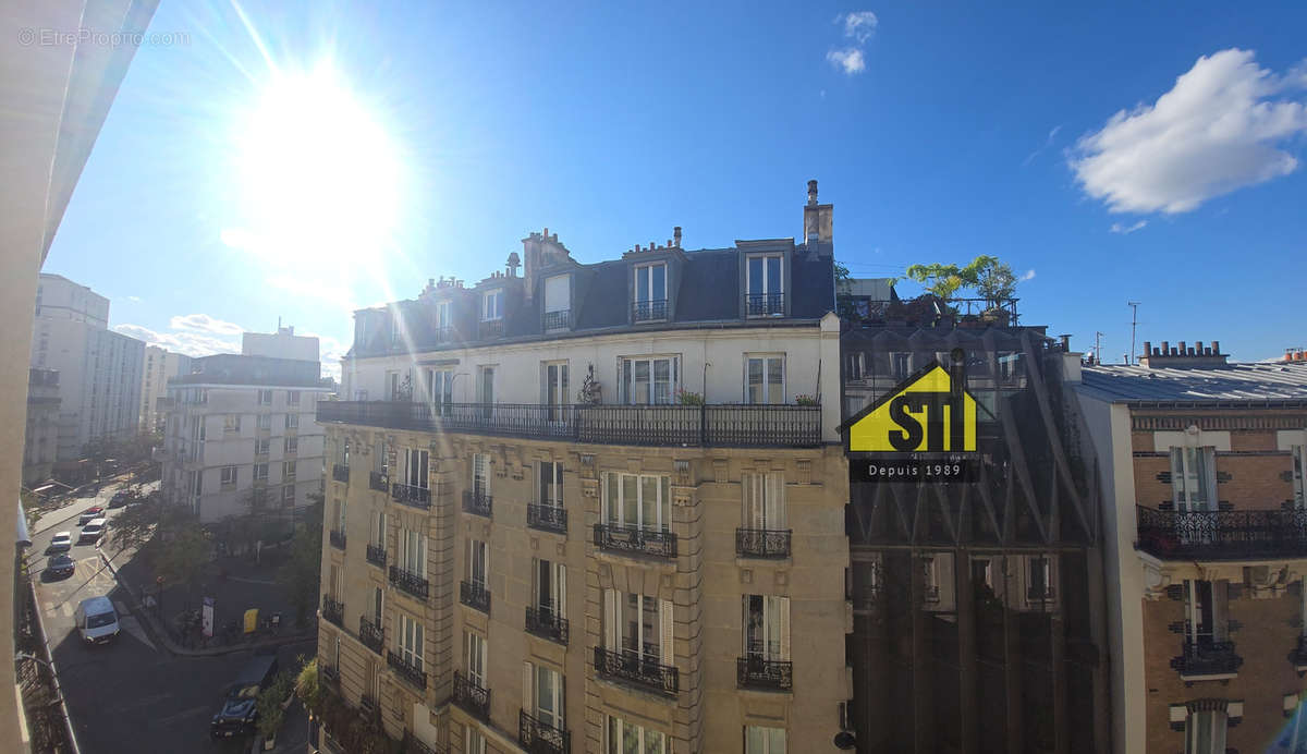 Appartement à PARIS-14E