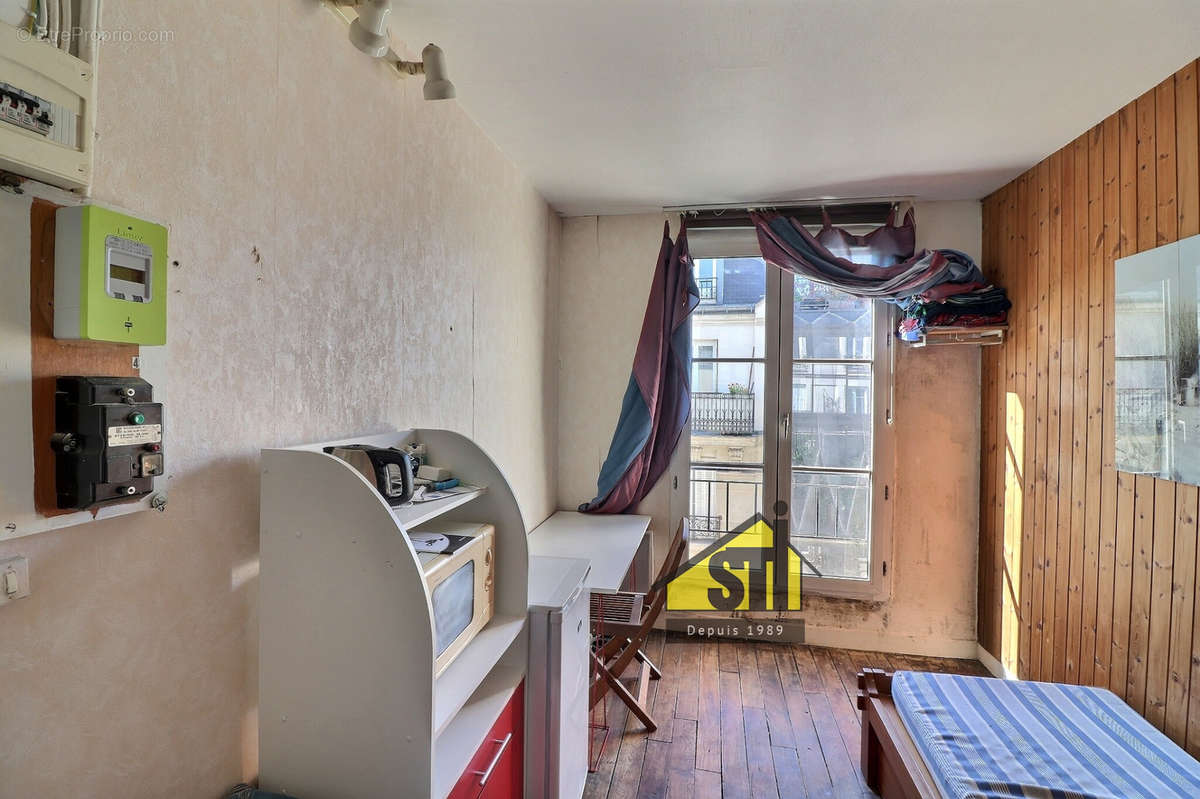 Appartement à PARIS-14E