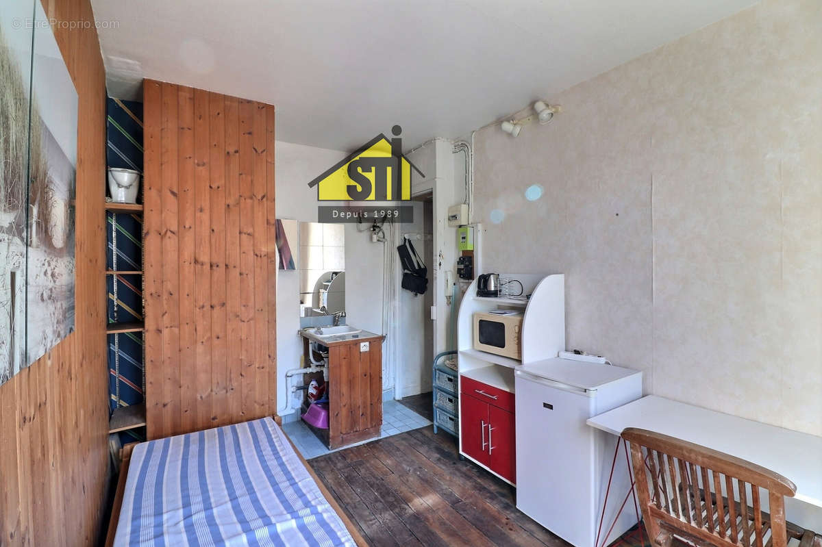 Appartement à PARIS-14E