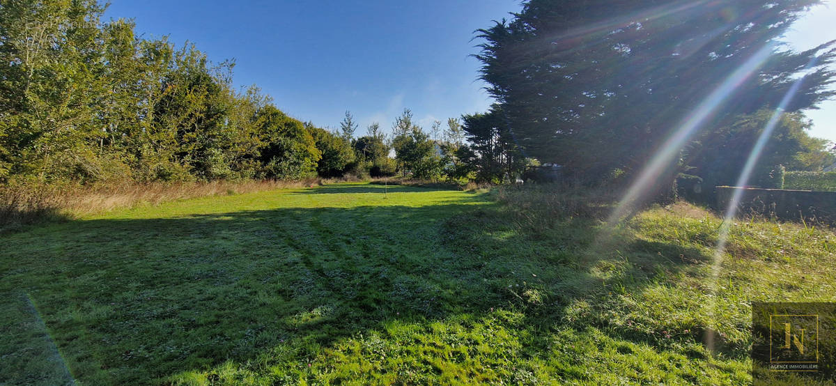 Terrain à SAINT-GILDAS-DE-RHUYS