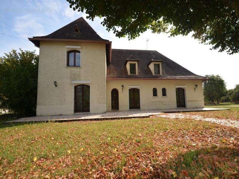 Maison à MONTPON-MENESTEROL