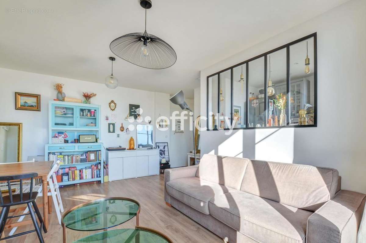 Appartement à COLOMBES