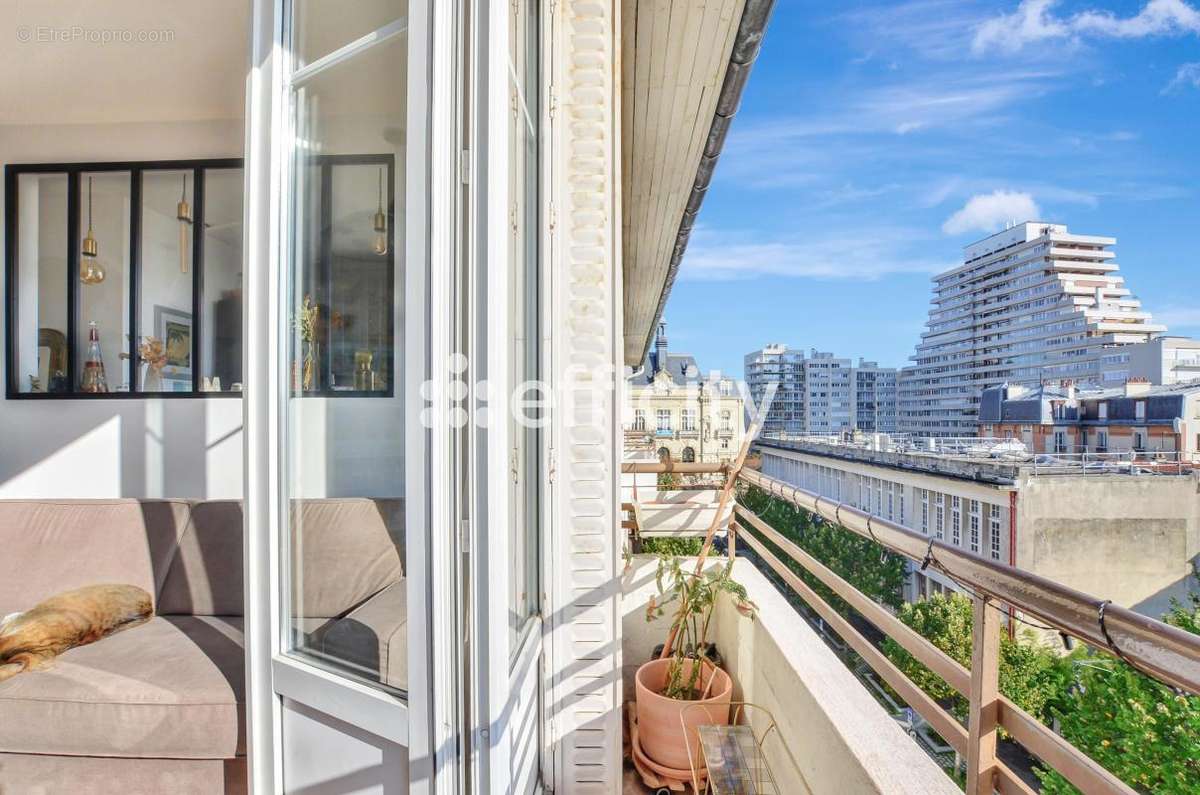 Appartement à COLOMBES