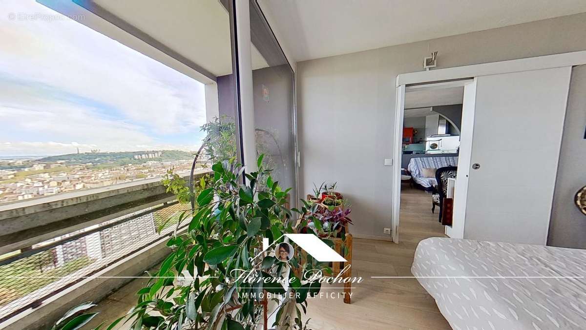 Appartement à LYON-9E