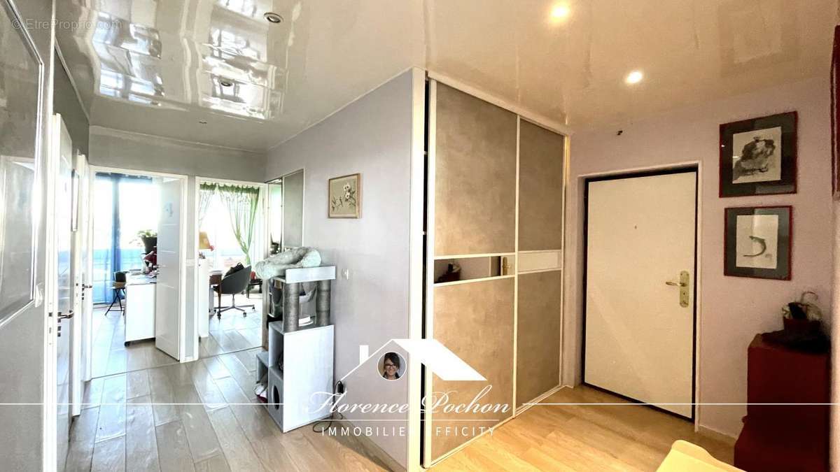 Appartement à LYON-9E