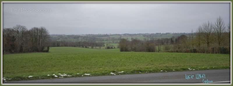 Terrain à MAYENNE