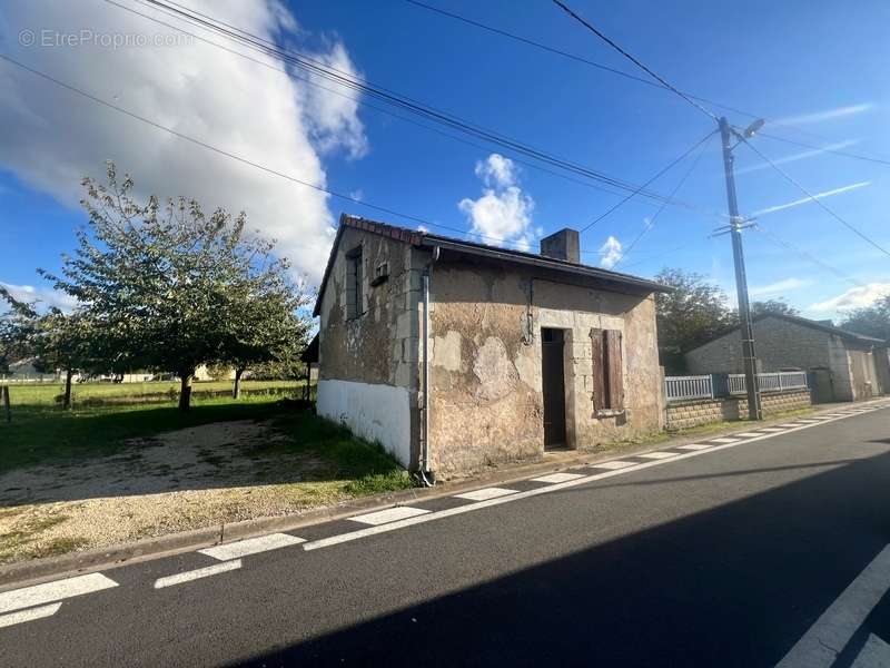 Terrain à NAINTRE