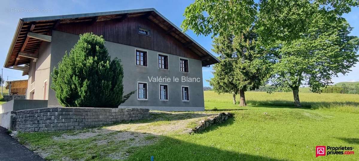 Maison à BOGEVE