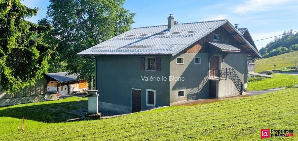 Maison à BOGEVE