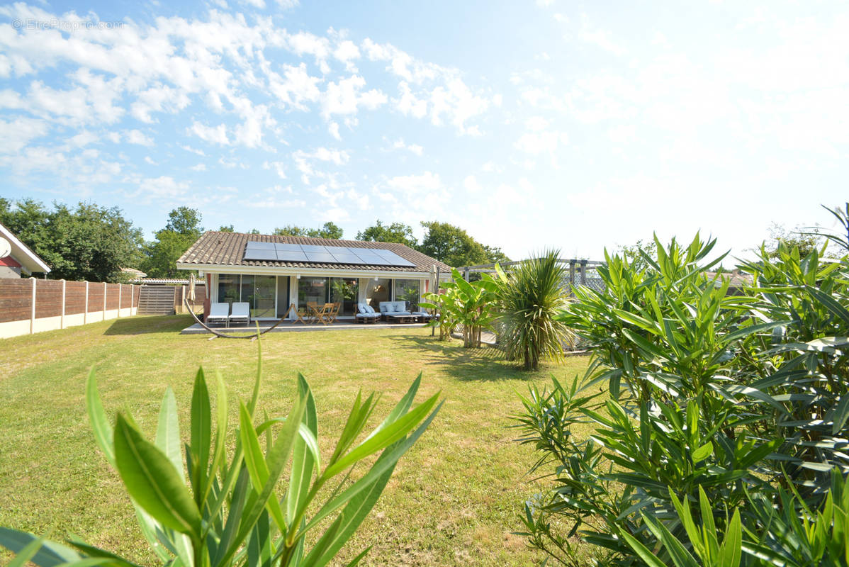 Maison à LE PORGE