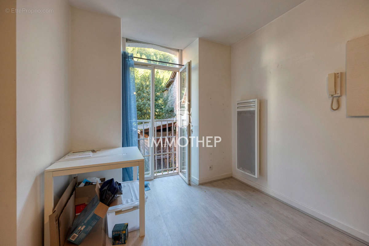 Appartement à DOMENE