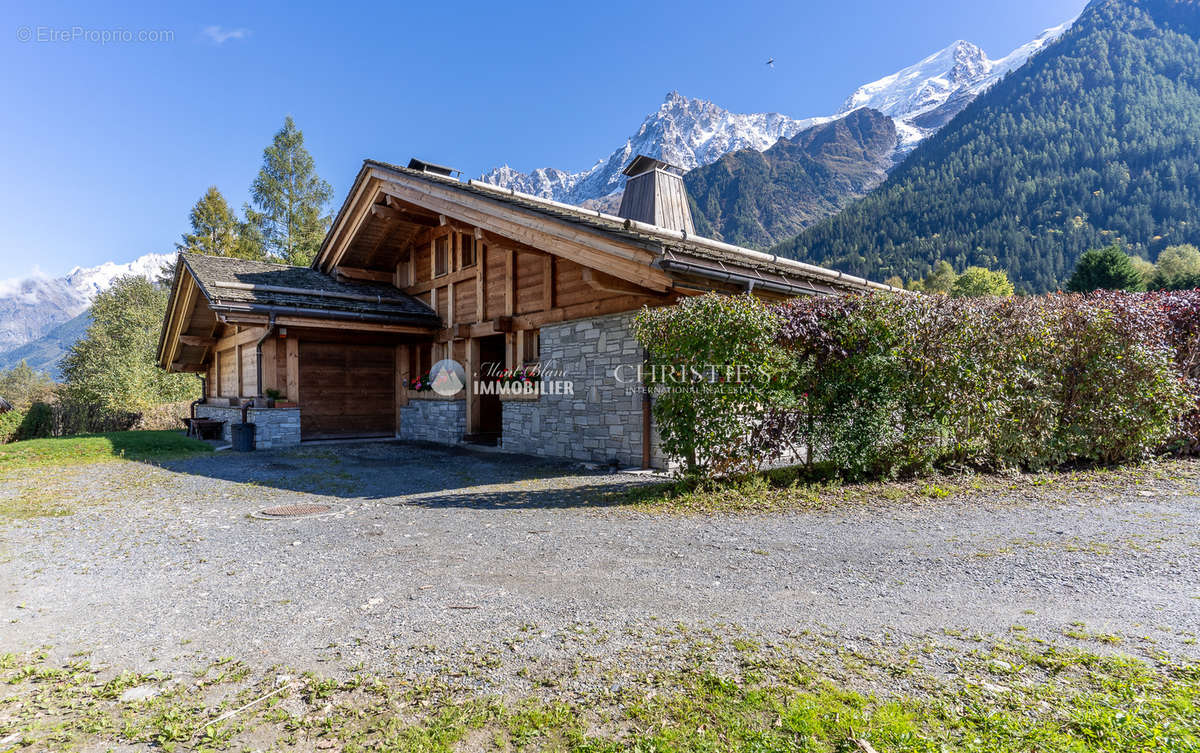 Maison à LES HOUCHES