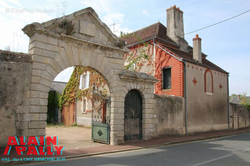 Maison à CLOYES-SUR-LE-LOIR