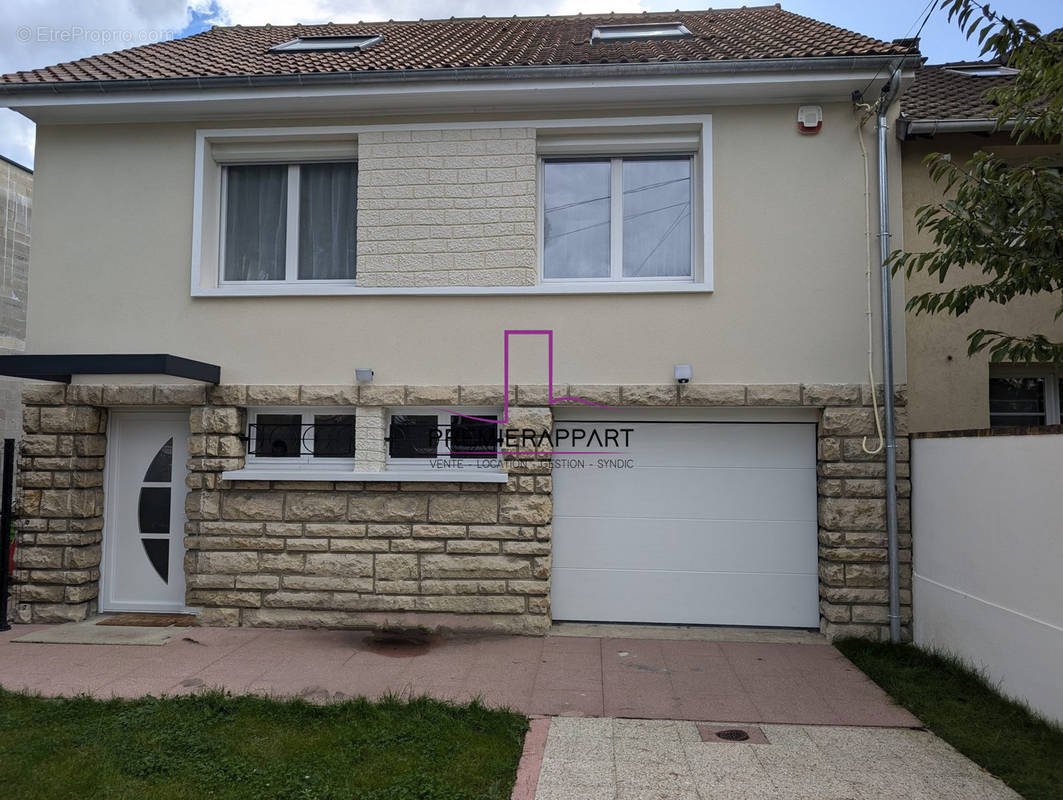 Maison à CARRIERES-SUR-SEINE