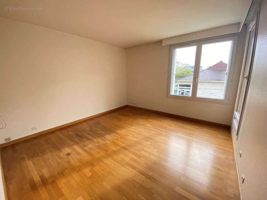 Appartement à VIRY-CHATILLON