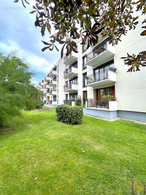 Appartement à NEUILLY-PLAISANCE