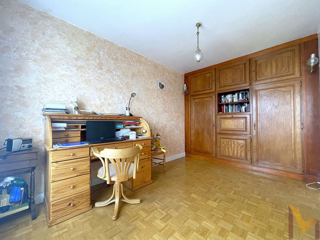 Appartement à NEUILLY-PLAISANCE