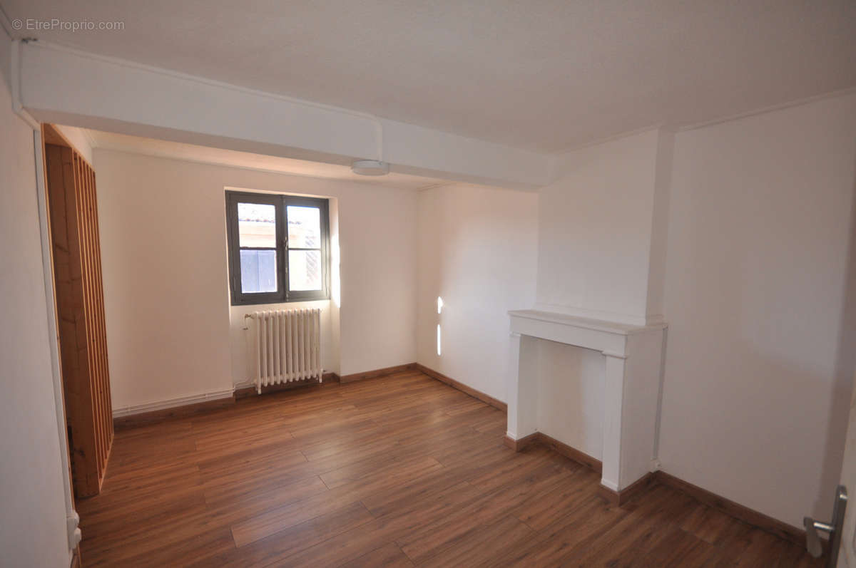 Appartement à CINTEGABELLE