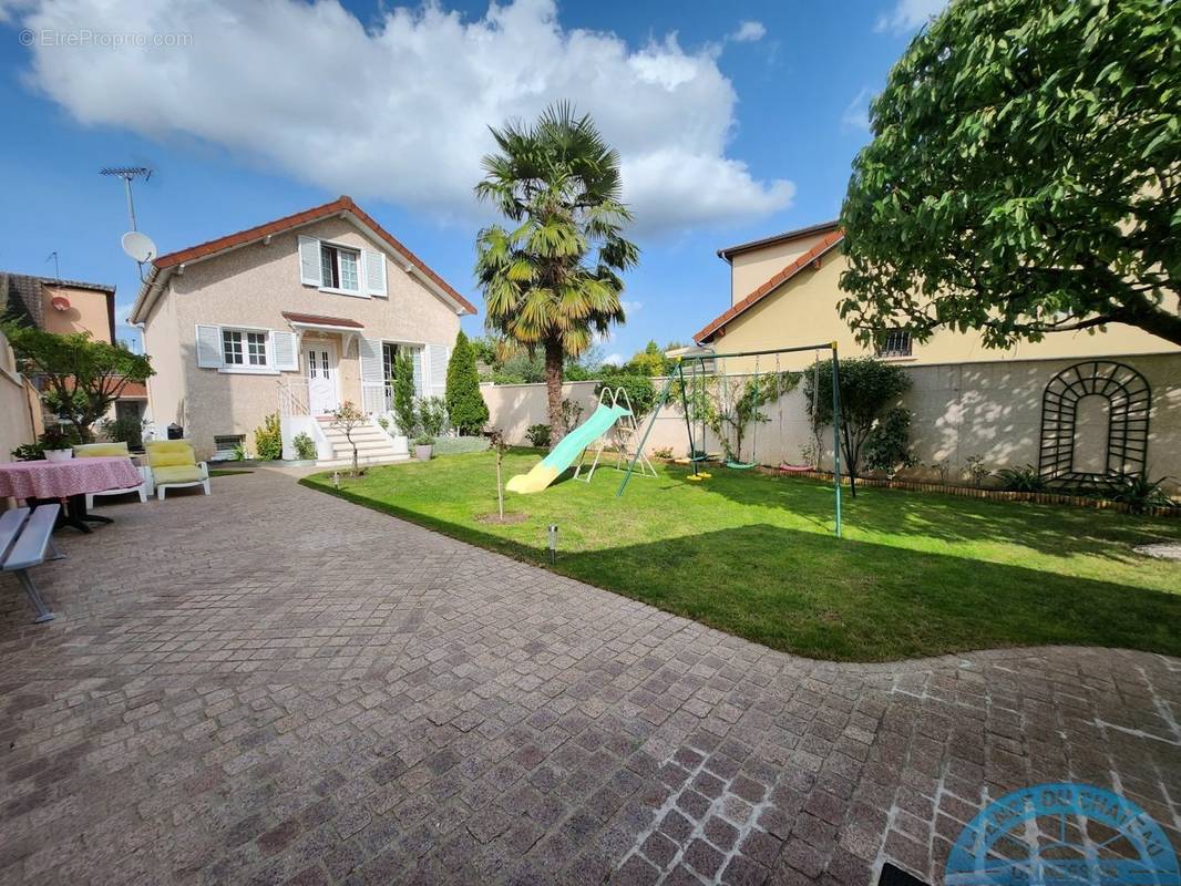 Maison à ORMESSON-SUR-MARNE