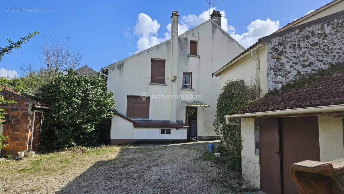 Maison à VILLEBON-SUR-YVETTE