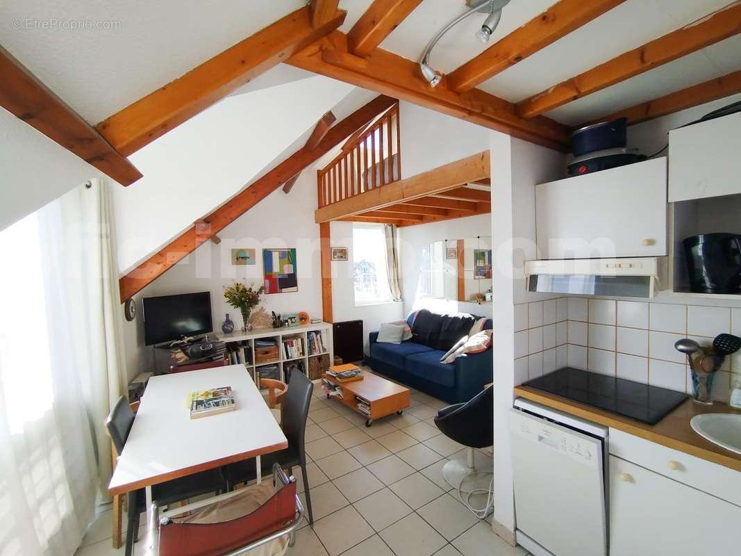 1718124057571_edited - Appartement à ARZON