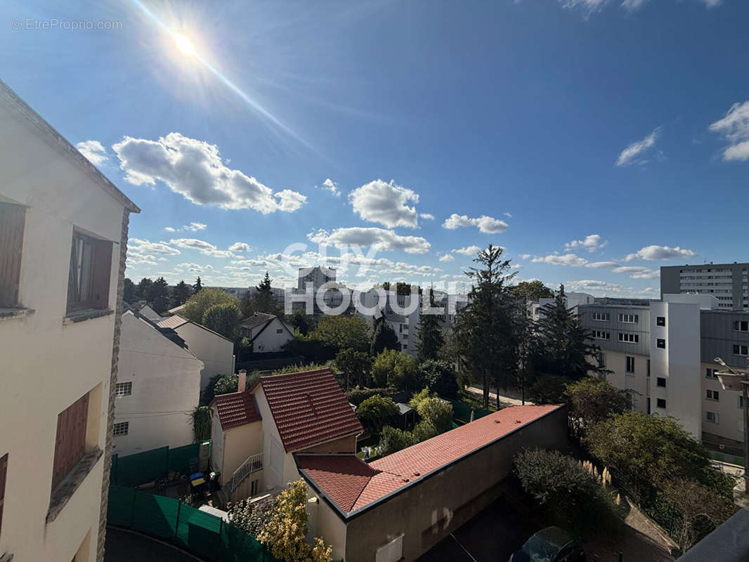 Appartement à L&#039;HAY-LES-ROSES