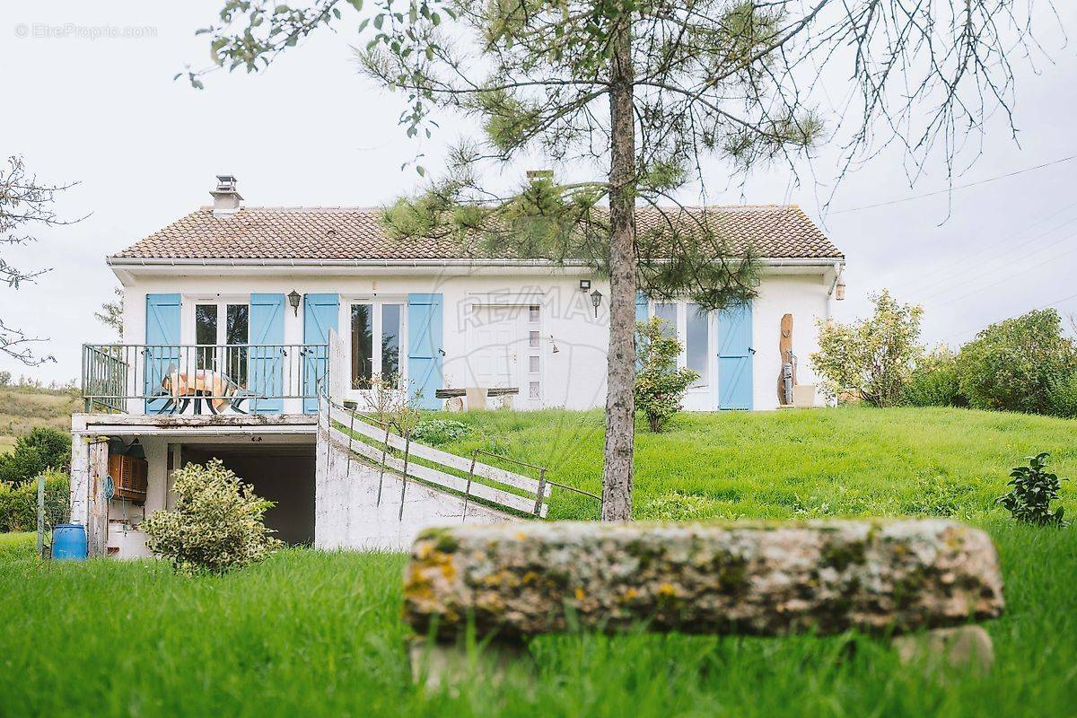 Maison à SAINT-BONNET-DE-ROCHEFORT