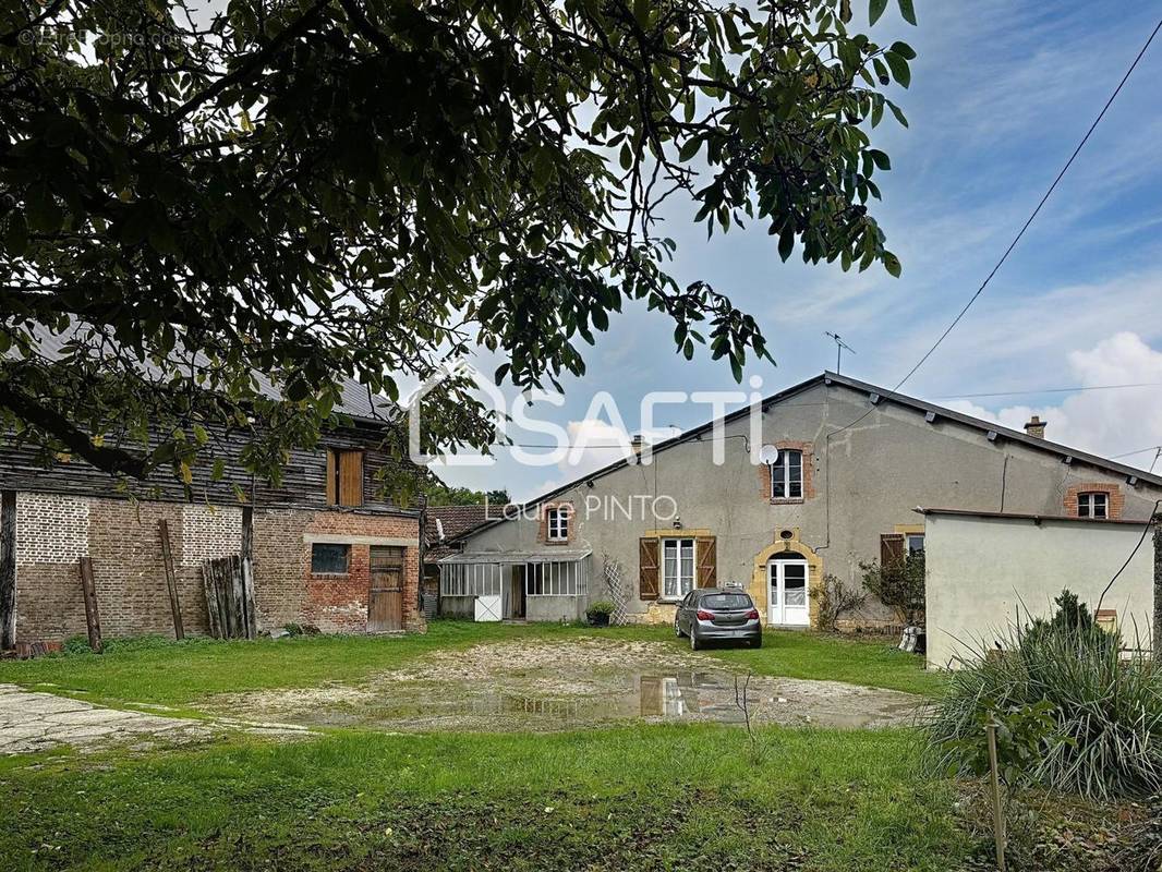 Photo 1 - Maison à SAVIGNY-SUR-AISNE