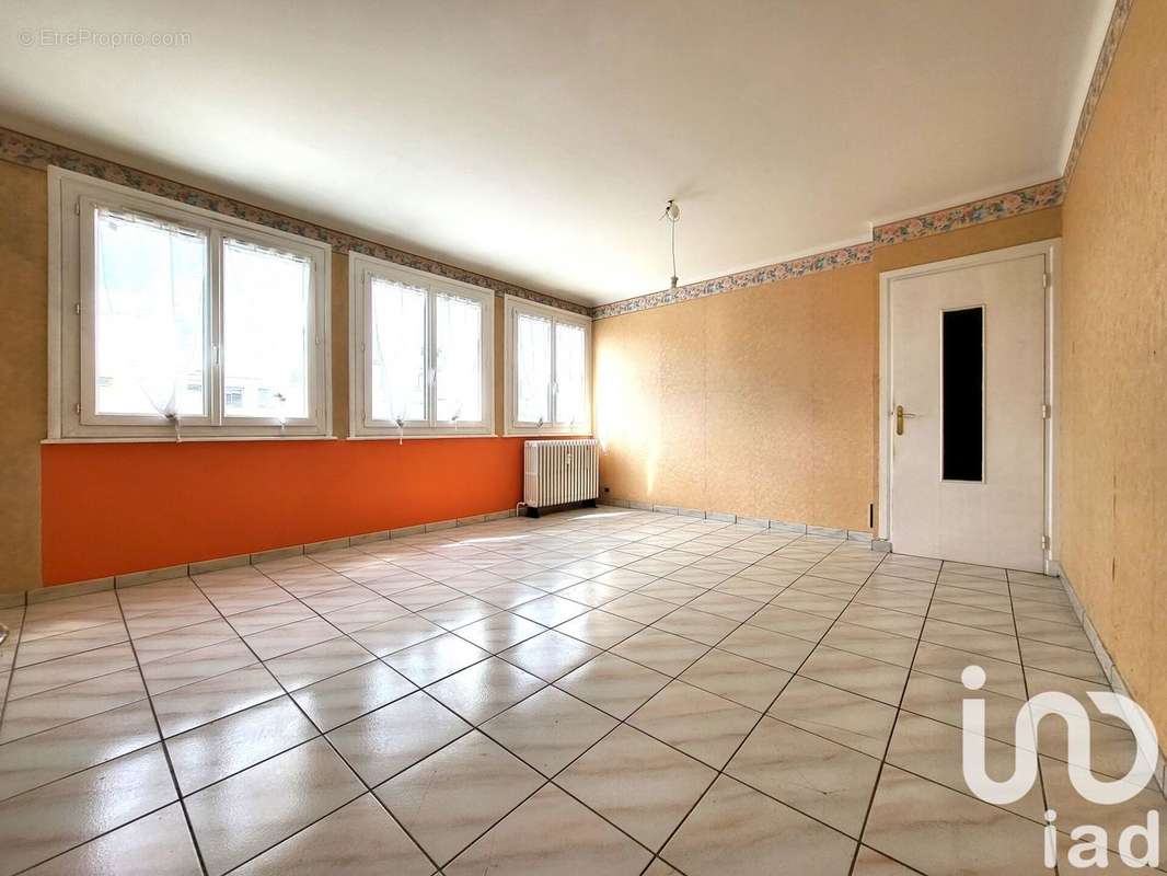 Photo 2 - Appartement à SAINT-ETIENNE