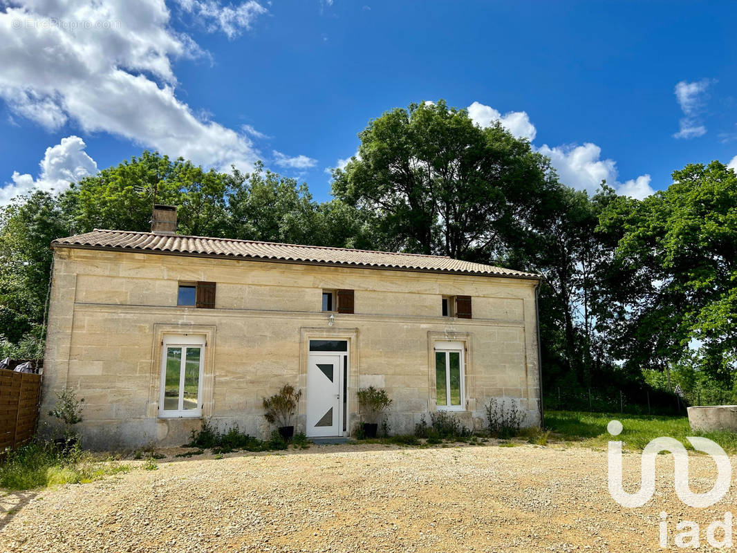 Photo 1 - Maison à MONTLIEU-LA-GARDE