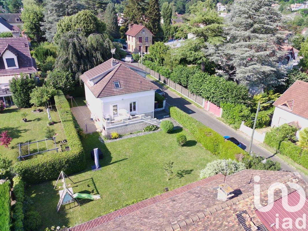 Photo 1 - Maison à SAINT-REMY-LES-CHEVREUSE