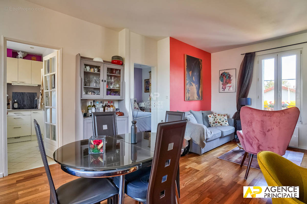 Appartement à MAISONS-LAFFITTE