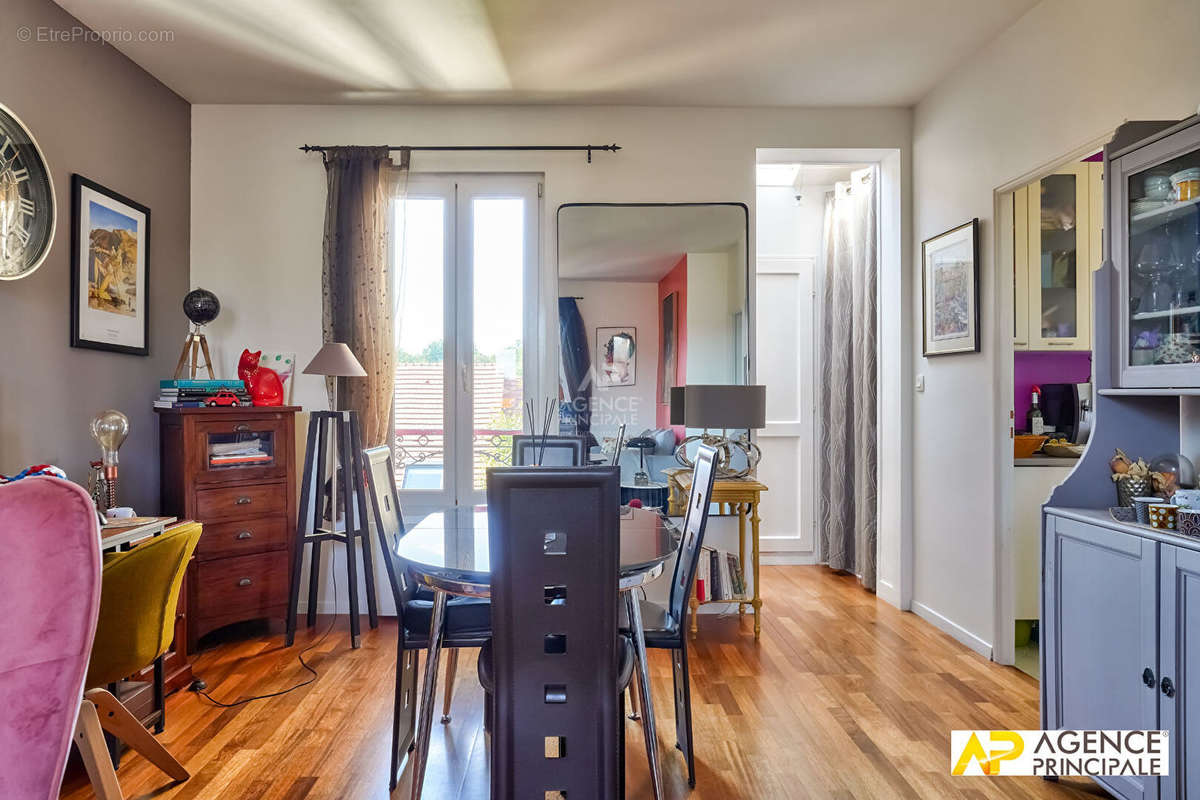 Appartement à MAISONS-LAFFITTE