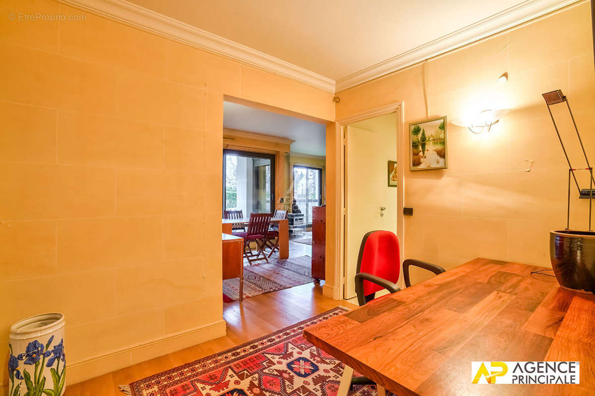 Appartement à MAISONS-LAFFITTE