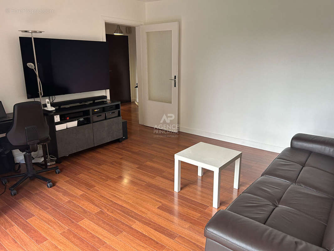 Appartement à MAISONS-LAFFITTE