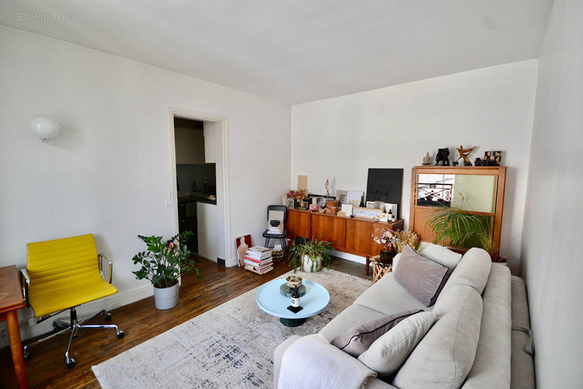 Appartement à PARIS-9E