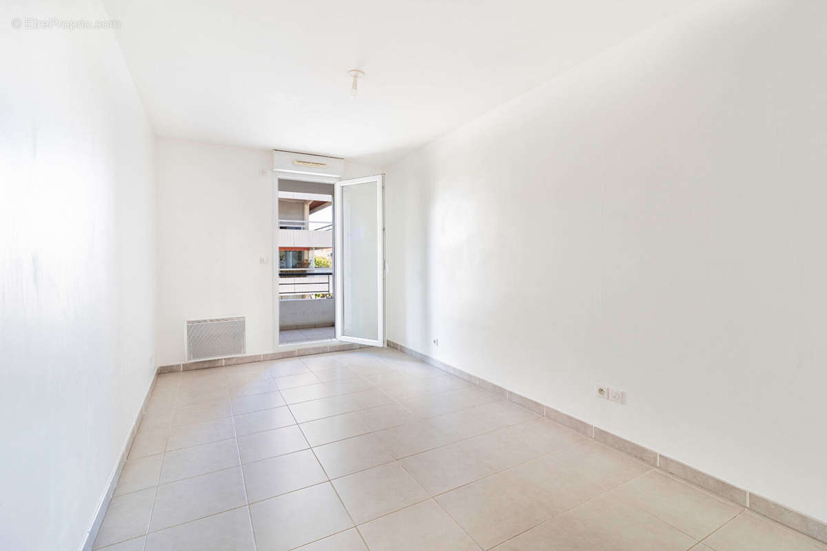 Appartement à MARSEILLE-7E