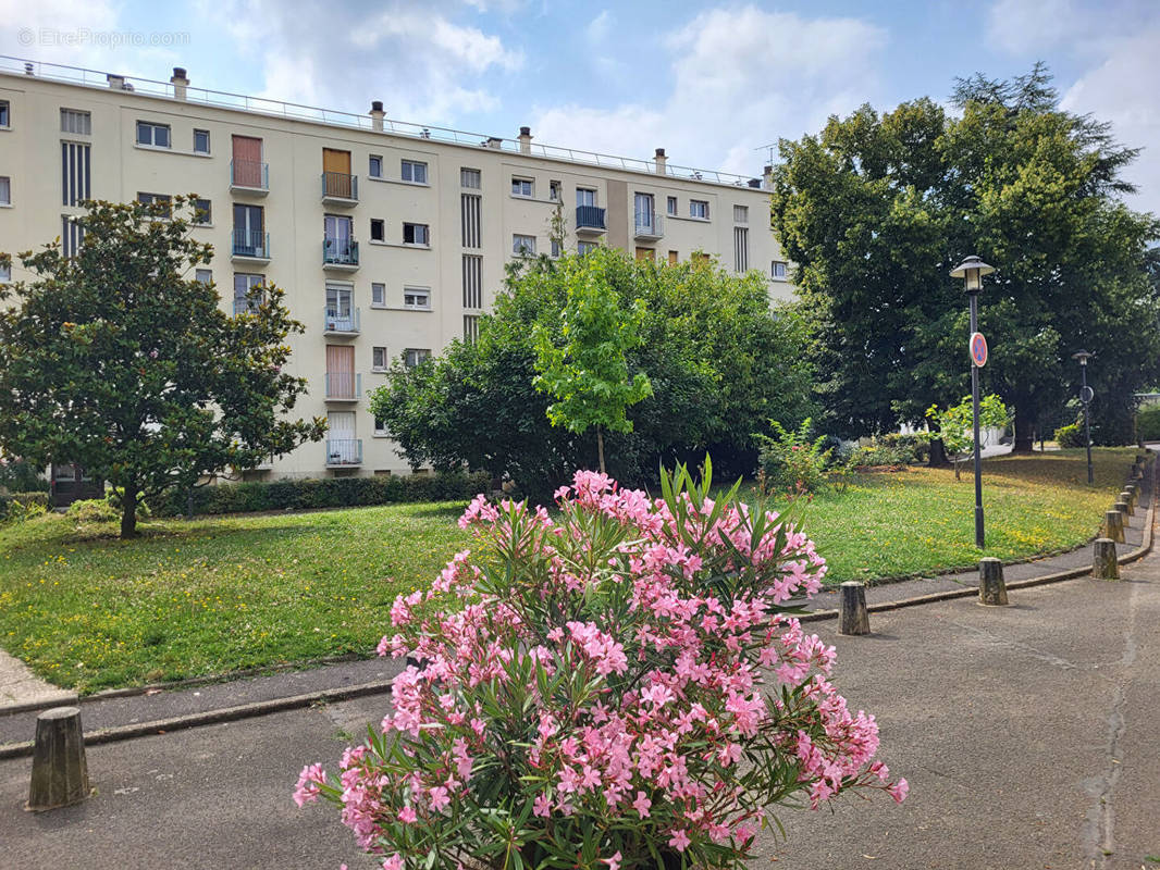 Appartement à RUEIL-MALMAISON