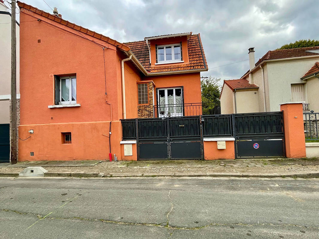 Maison à ROSNY-SOUS-BOIS