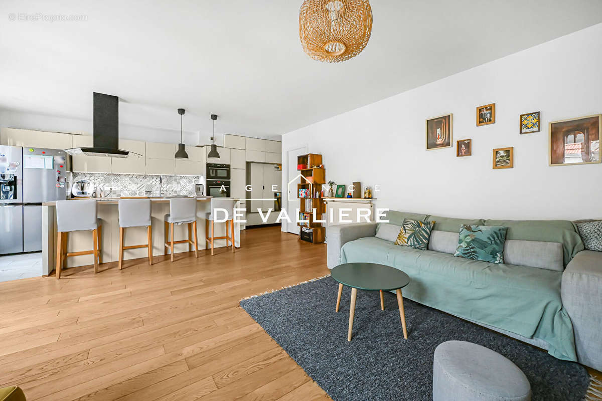 Appartement à NANTERRE