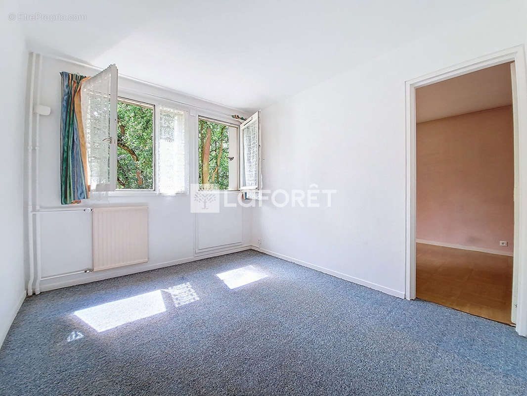 Appartement à VERNEUIL-SUR-SEINE