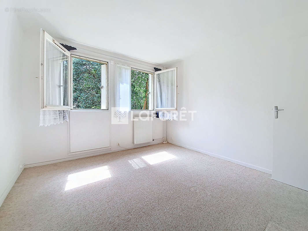 Appartement à VERNEUIL-SUR-SEINE