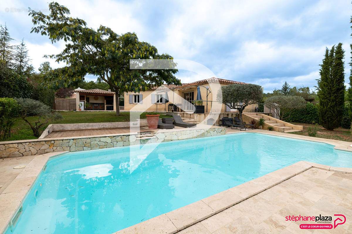 Maison à NANS-LES-PINS