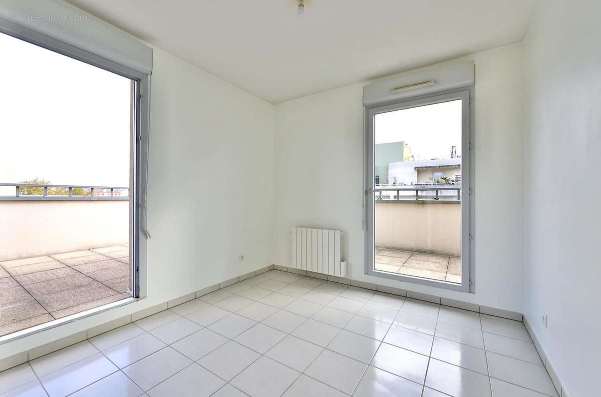 Photo 9 - Appartement à VILLEURBANNE