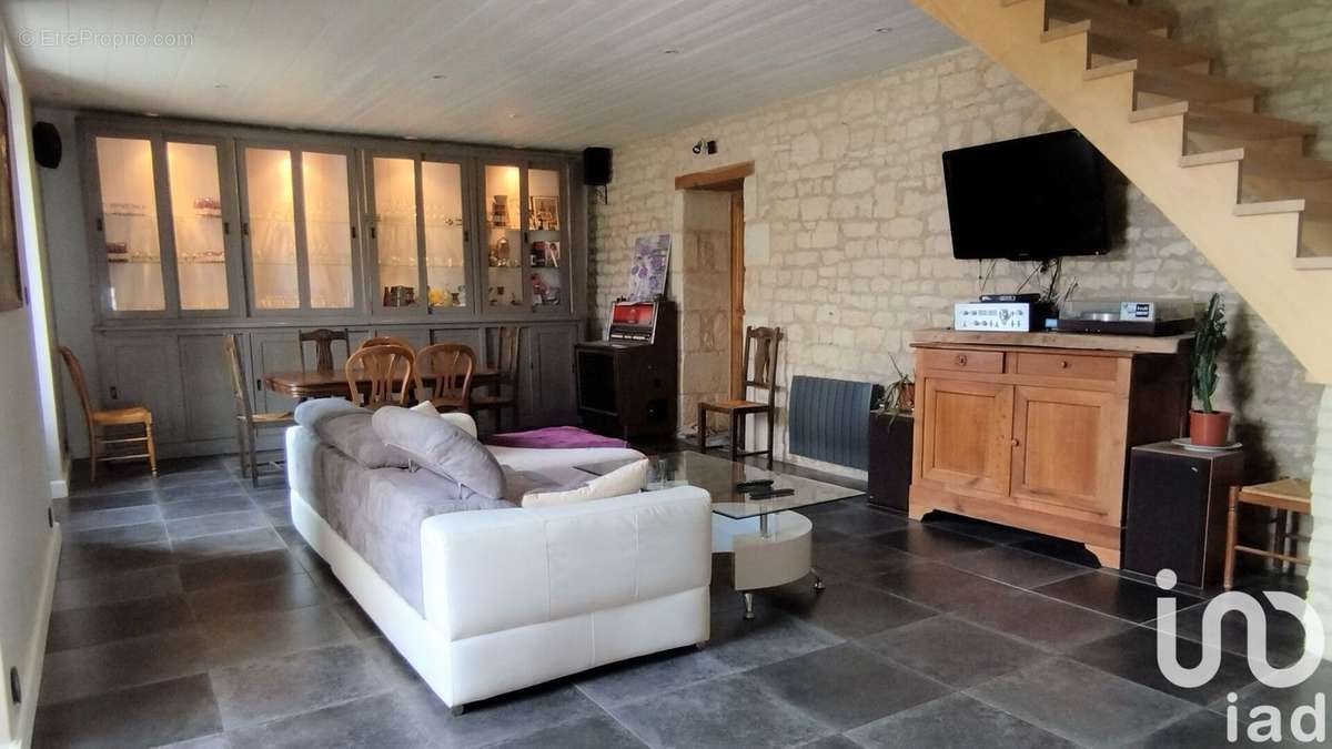 Photo 3 - Maison à POUILLE