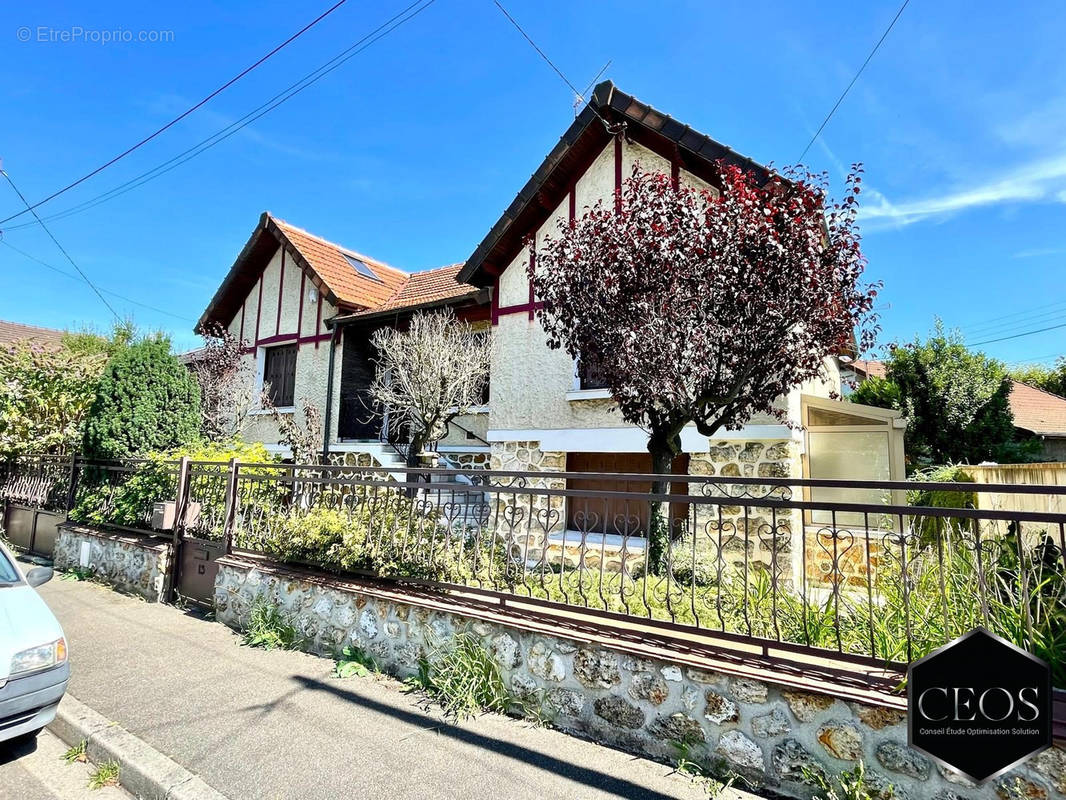 Maison à AULNAY-SOUS-BOIS