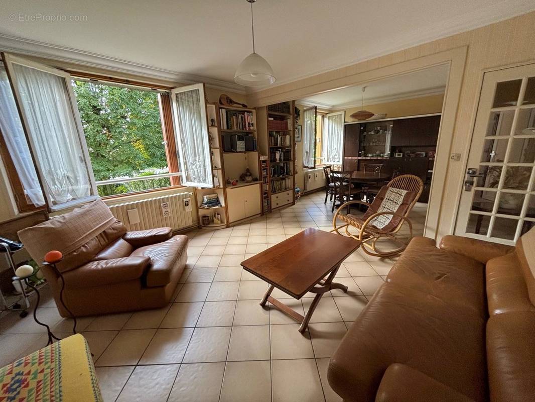 Appartement à RUEIL-MALMAISON