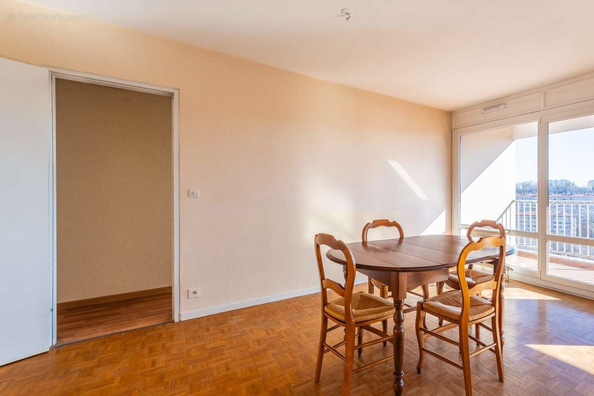 Appartement à LYON-5E