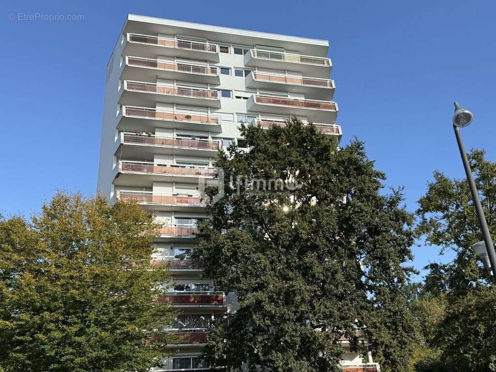 Appartement à TREMBLAY-EN-FRANCE